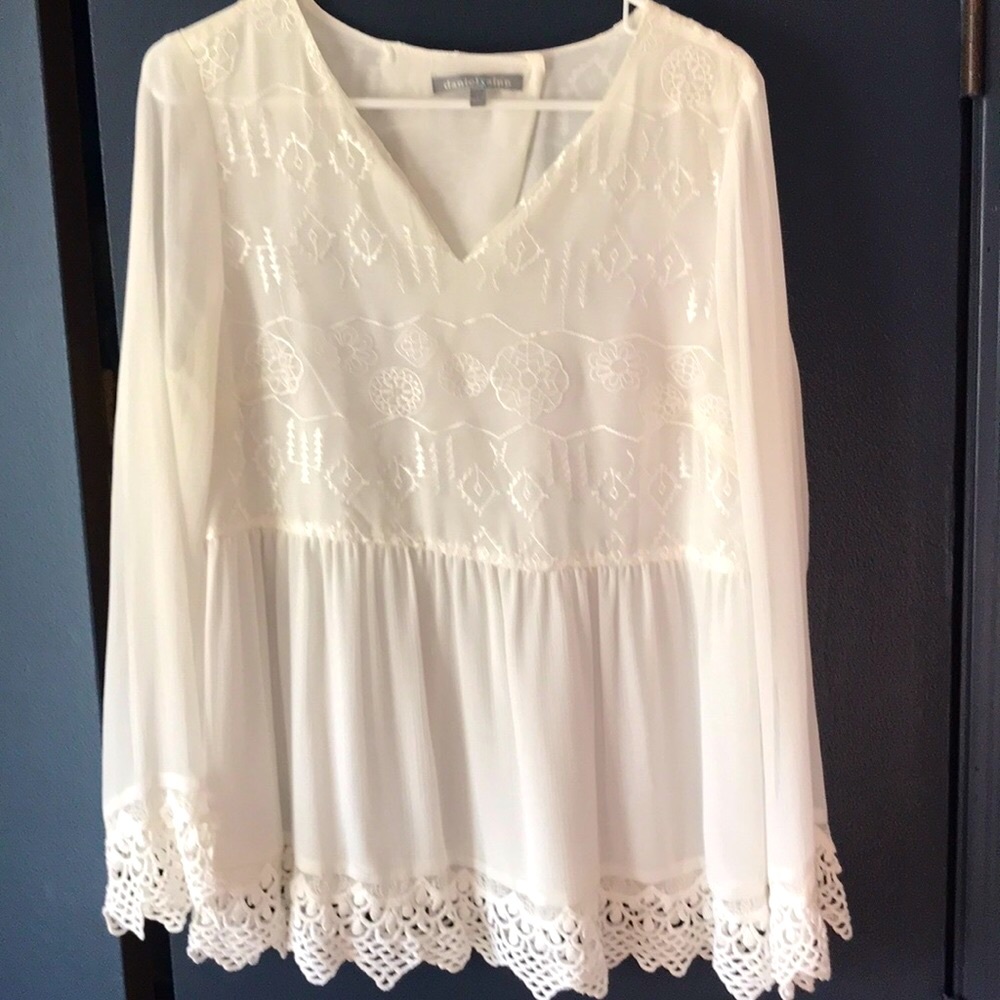 Daniel Rainn Cream blouse
